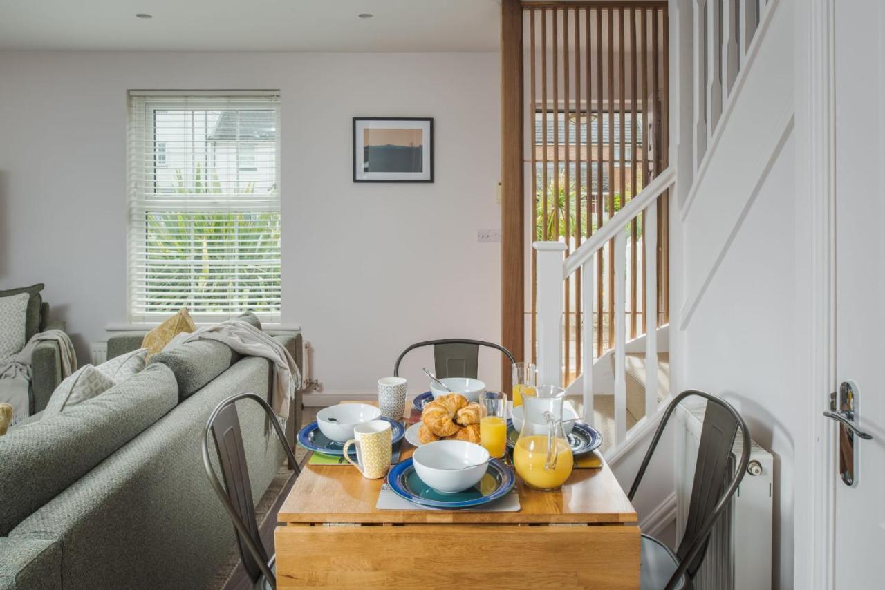 Tradewinds Villa Camber Bagian luar foto