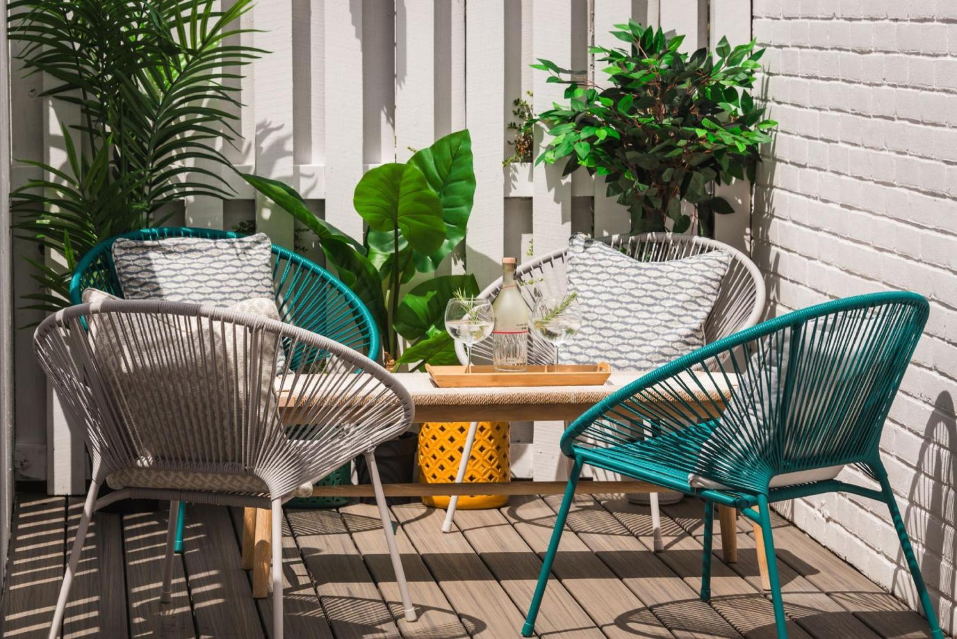 Tradewinds Villa Camber Bagian luar foto