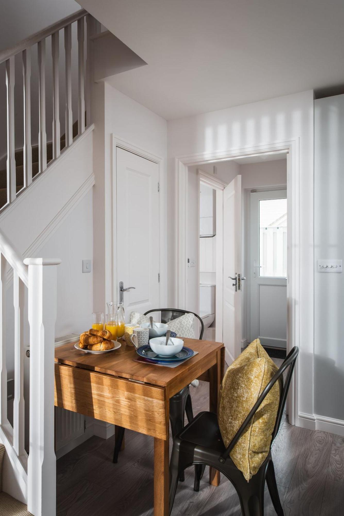 Tradewinds Villa Camber Bagian luar foto