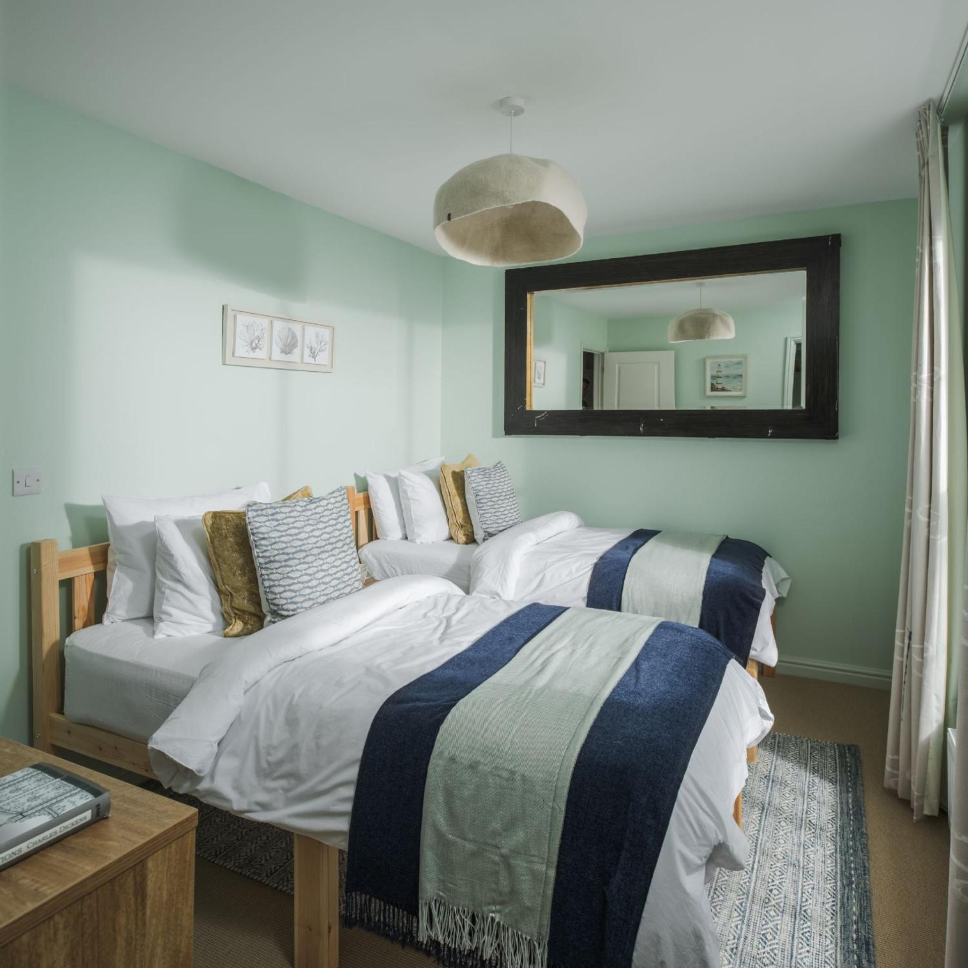 Tradewinds Villa Camber Bagian luar foto